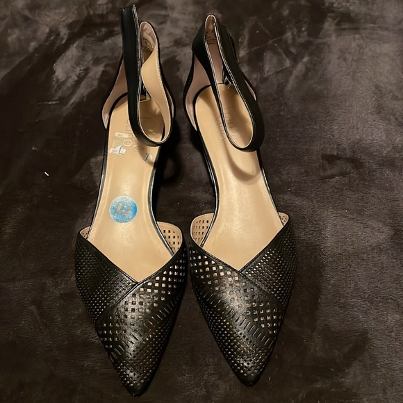 Franco Sarto Black Wedge Heeled Shoes with Elegant Design - Picture 2 of 5